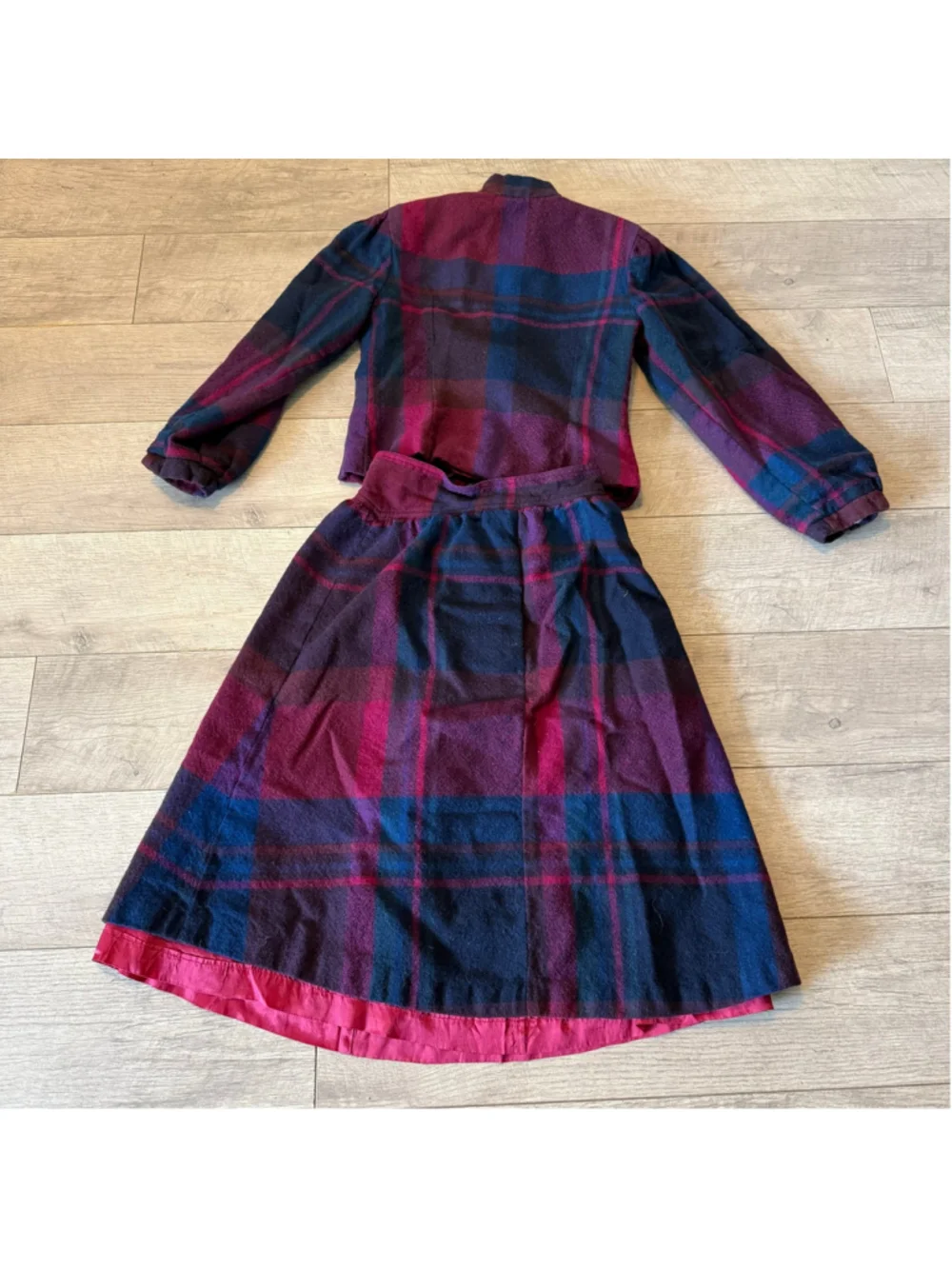 Vintage JH Collectibles 100% Wool Plaid Skirt Suit 2 Piece Jacket Burgundy
